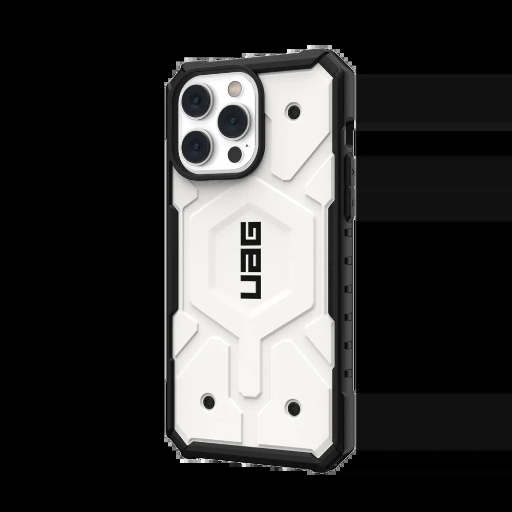 UAG iPhone Tinky 2022 Pathfinder Magsafe - Black