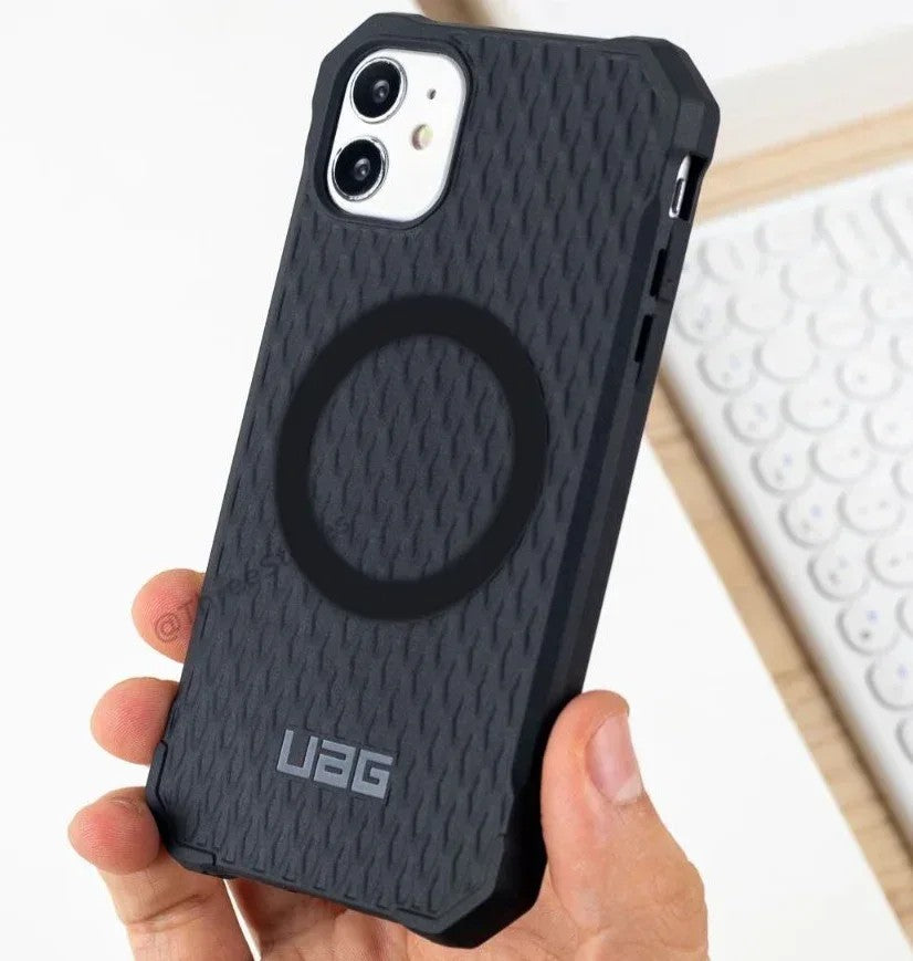 UAG iPhone Po 2022 Essential Armor Magsafe - Frosted Ice
