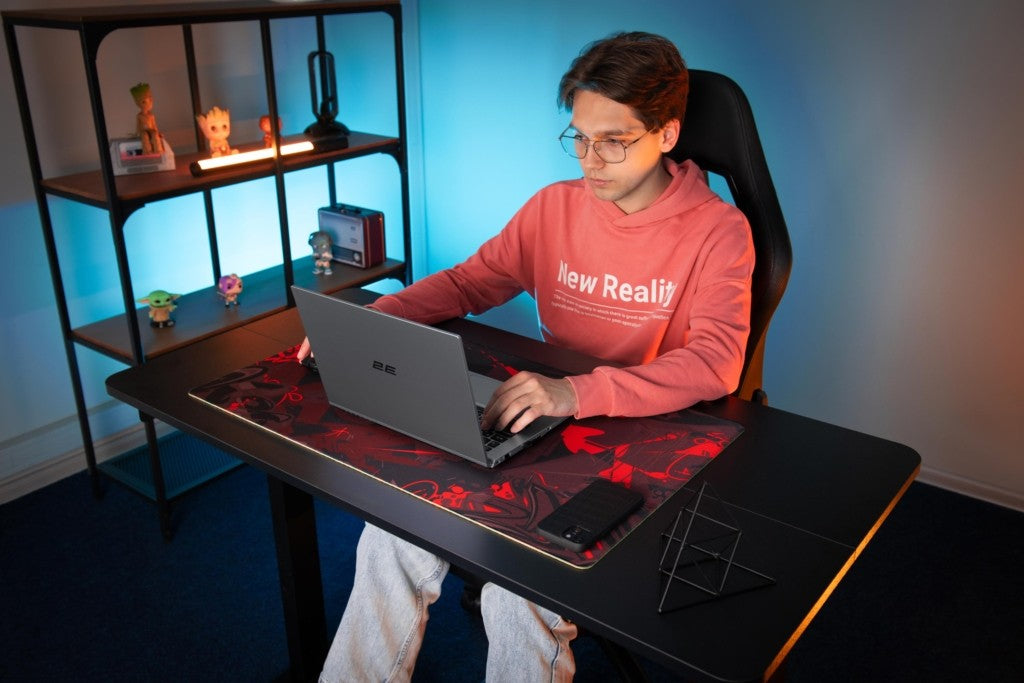 Computer table 2E CE150B-MOTORIZED with height adjustment