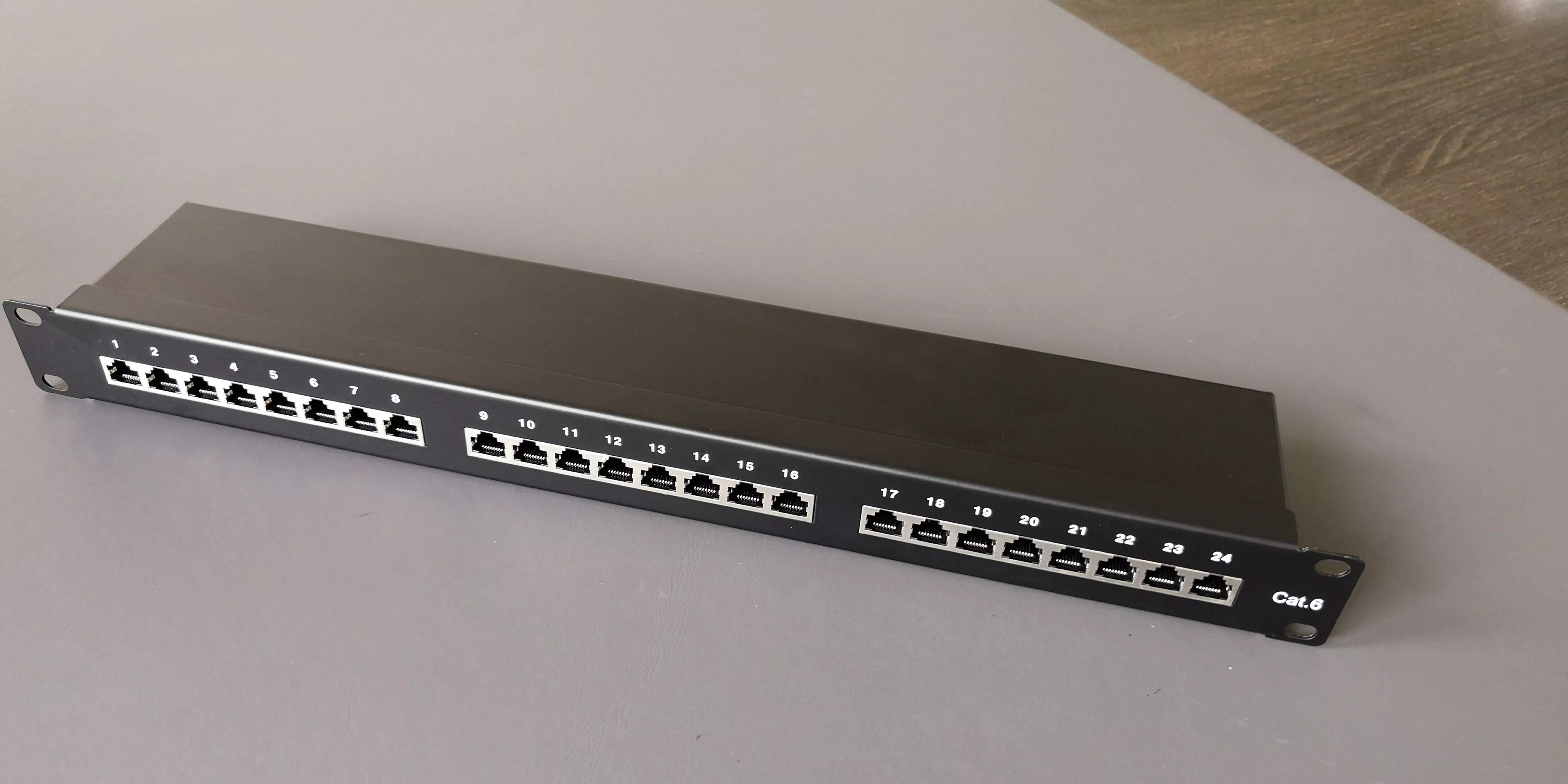2E patch panel FTP cat 5e 24port
