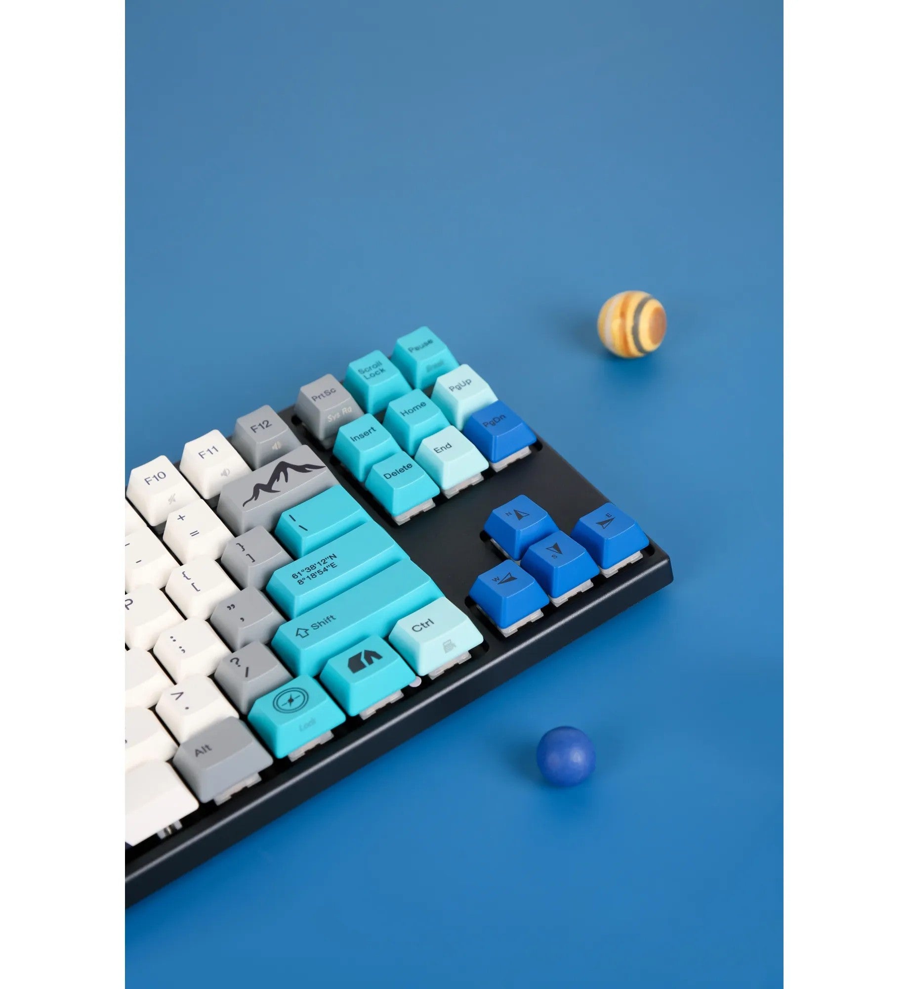 Keyboard Varmilo VEM87 Sakura R1 EC V2 Sakura UA