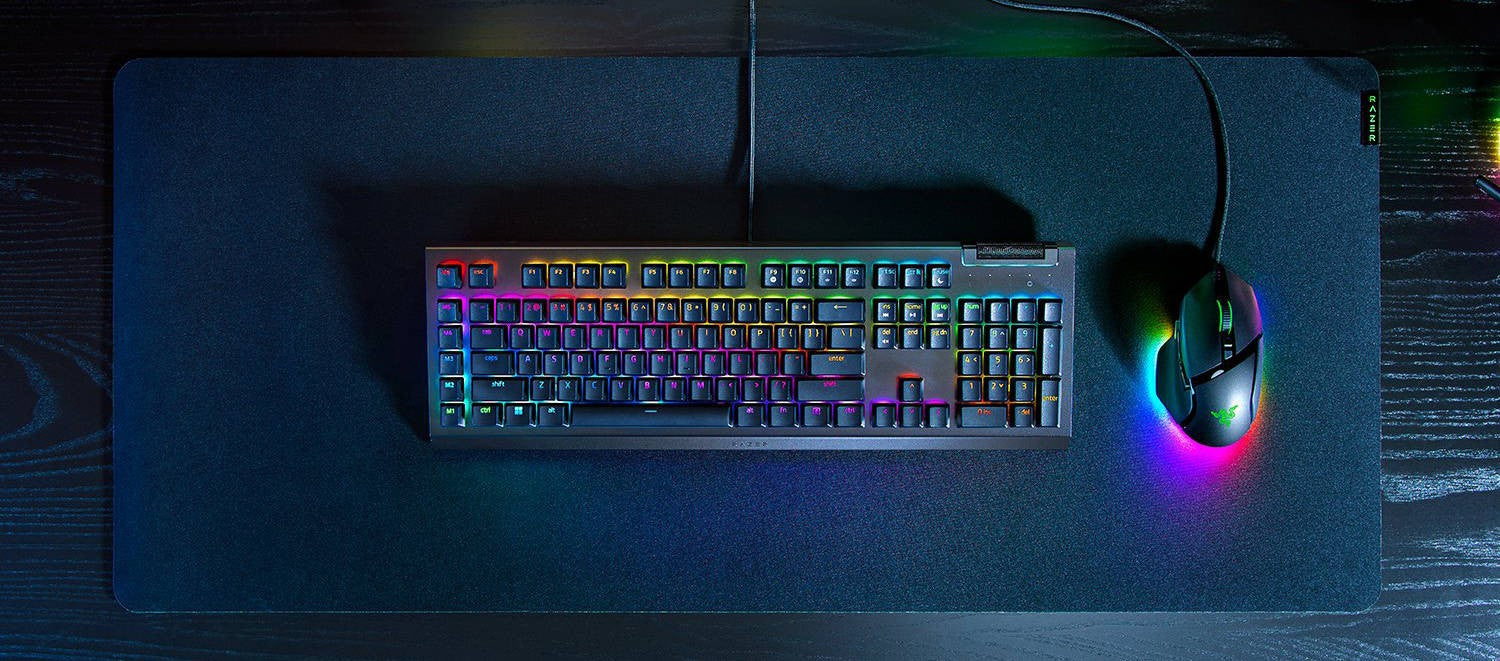 Razer Keyboard mechanical BlackWidow V4 X, 110key, Yellow Switch, USB-A, EN/RU, RGB, black