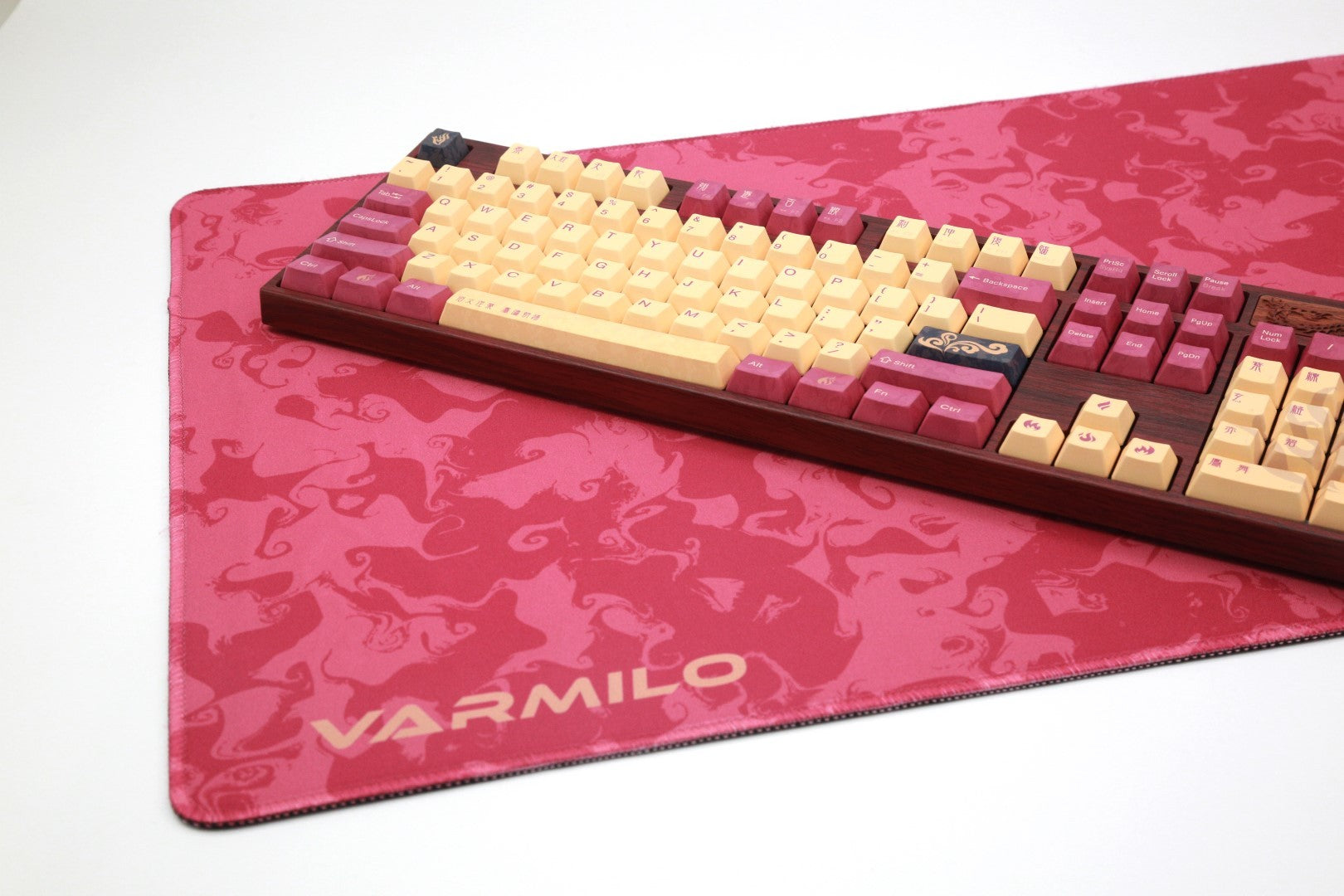 Varmilo Mouse Pad Sakura R2 Desk Mat XL (900х400х3mm)